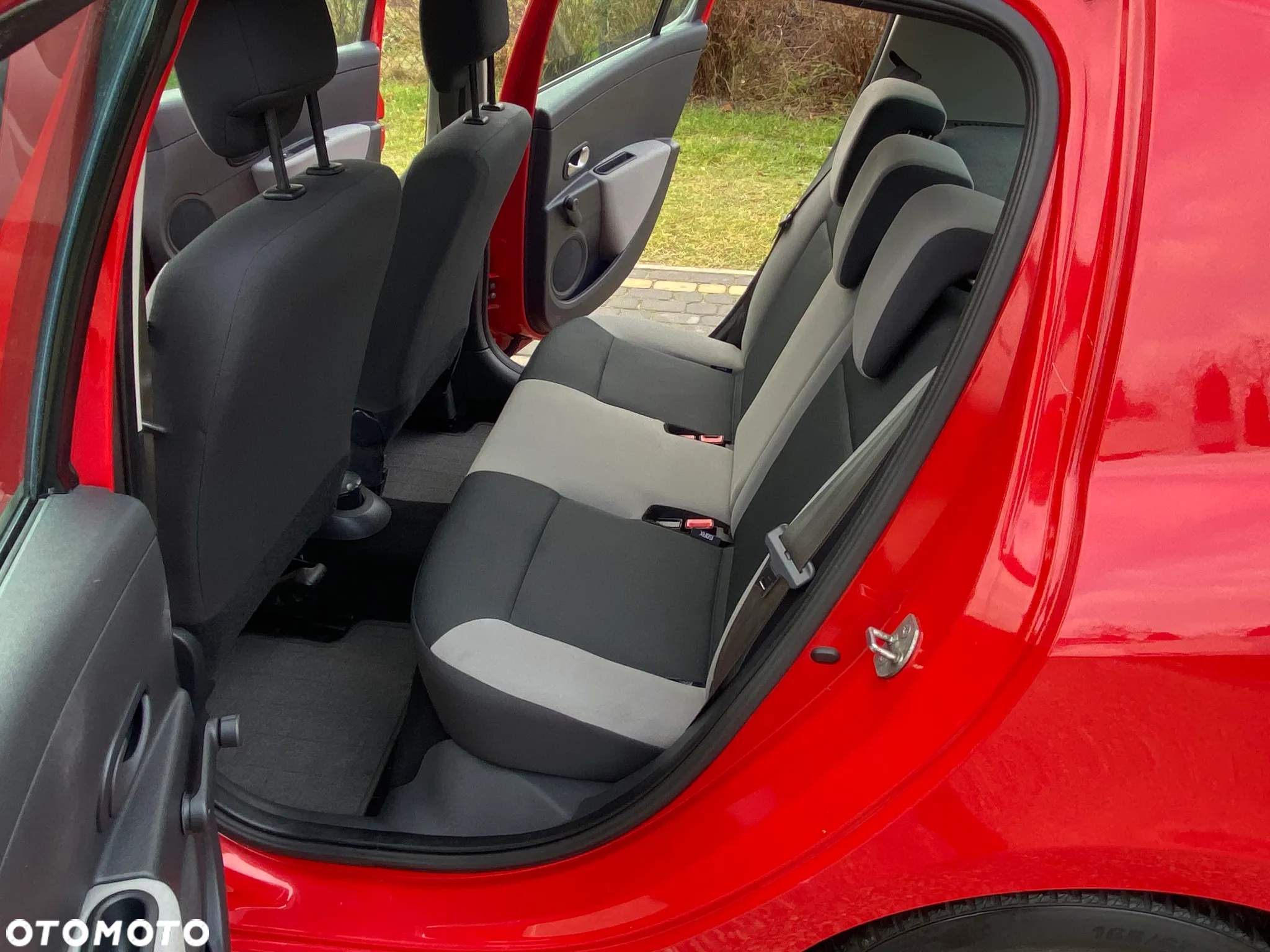 Renault Clio 1.2 16V 75 Expression - 35