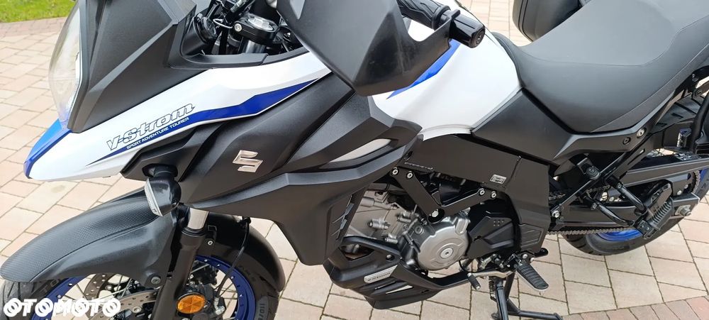Suzuki V-STROM - 15