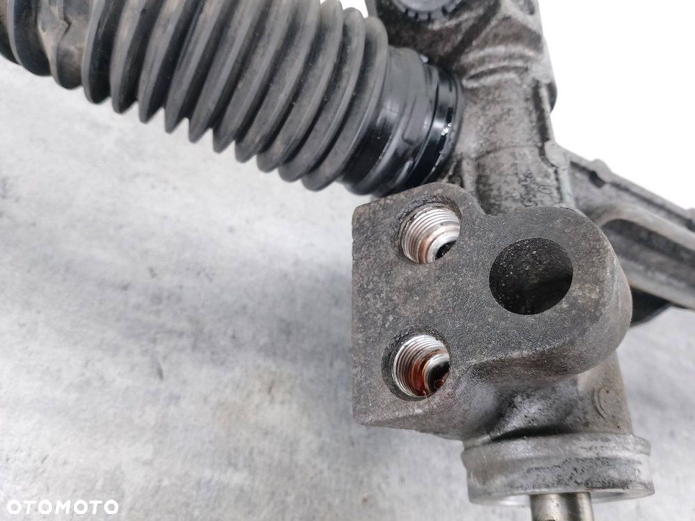 MAGLOWNICA PRZEKŁADNIA KIEROWNICY CHRYSLER STRATUS P04626977  2.0 16V - 4