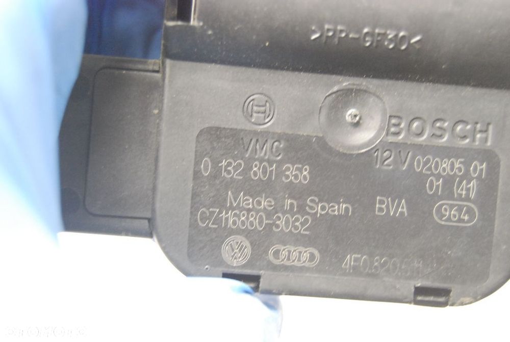 SILNICZEK NAGRZEWNICY 0132801358 AUDI A6 C6 0132801358 4F0820511 - 3