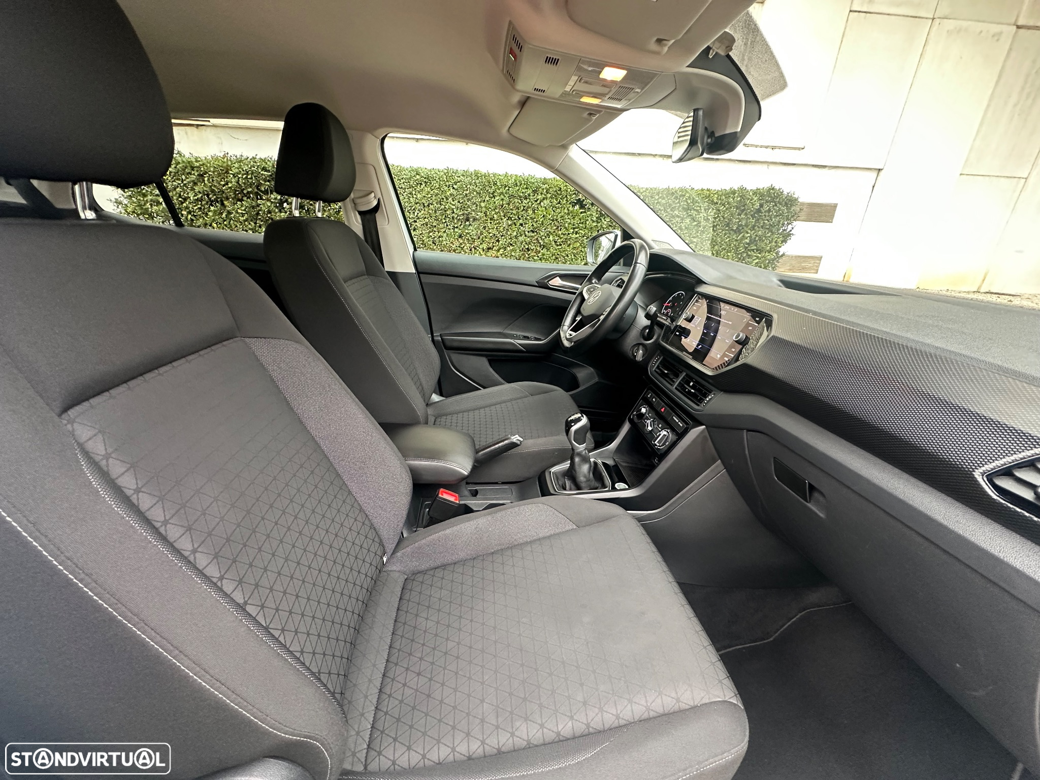 VW T-Cross 1.0 TSI Conceptline - 24