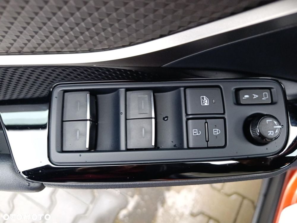 Toyota C-HR 2.0 Hybrid Premiere Edition - 30