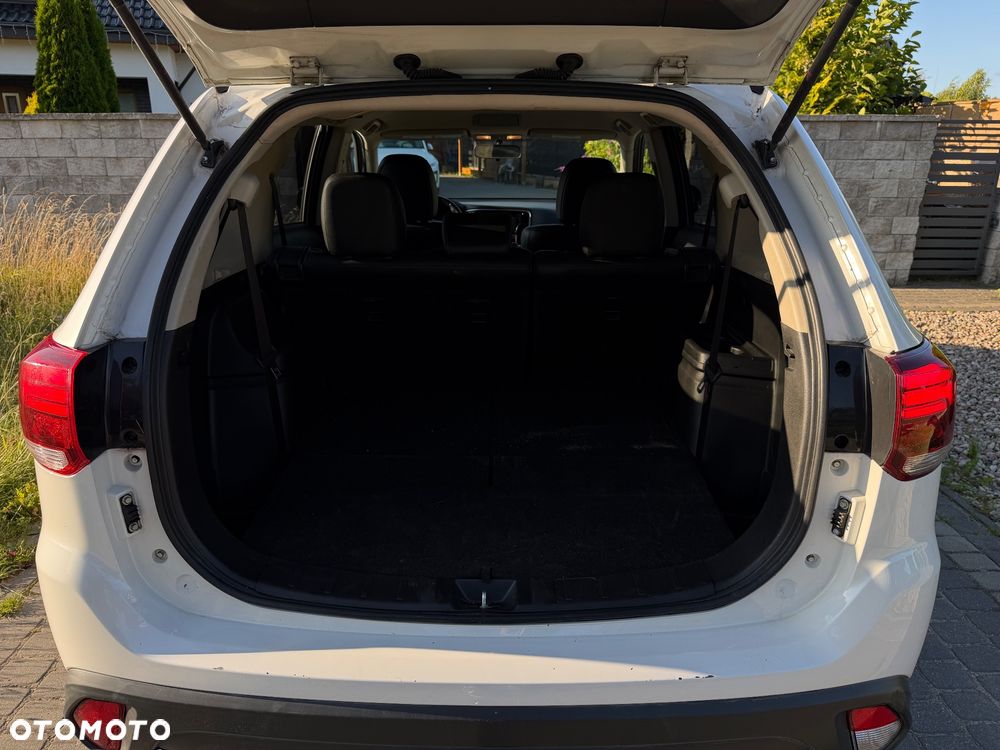 Mitsubishi Outlander - 8
