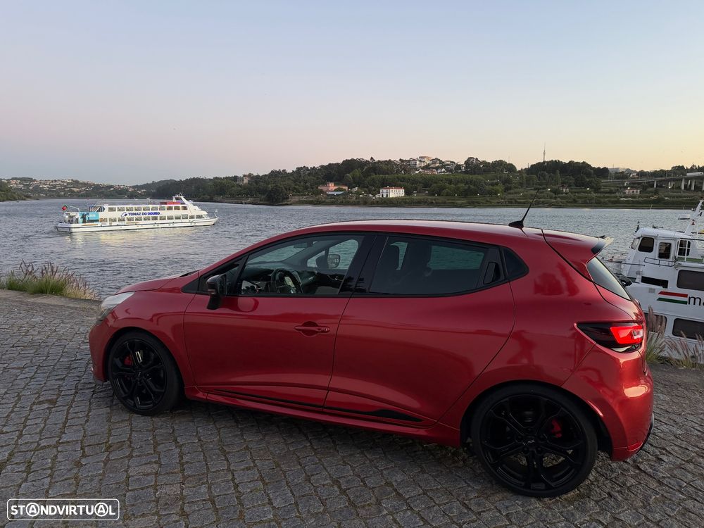 Renault Clio 1.6 T RS EDC - 19