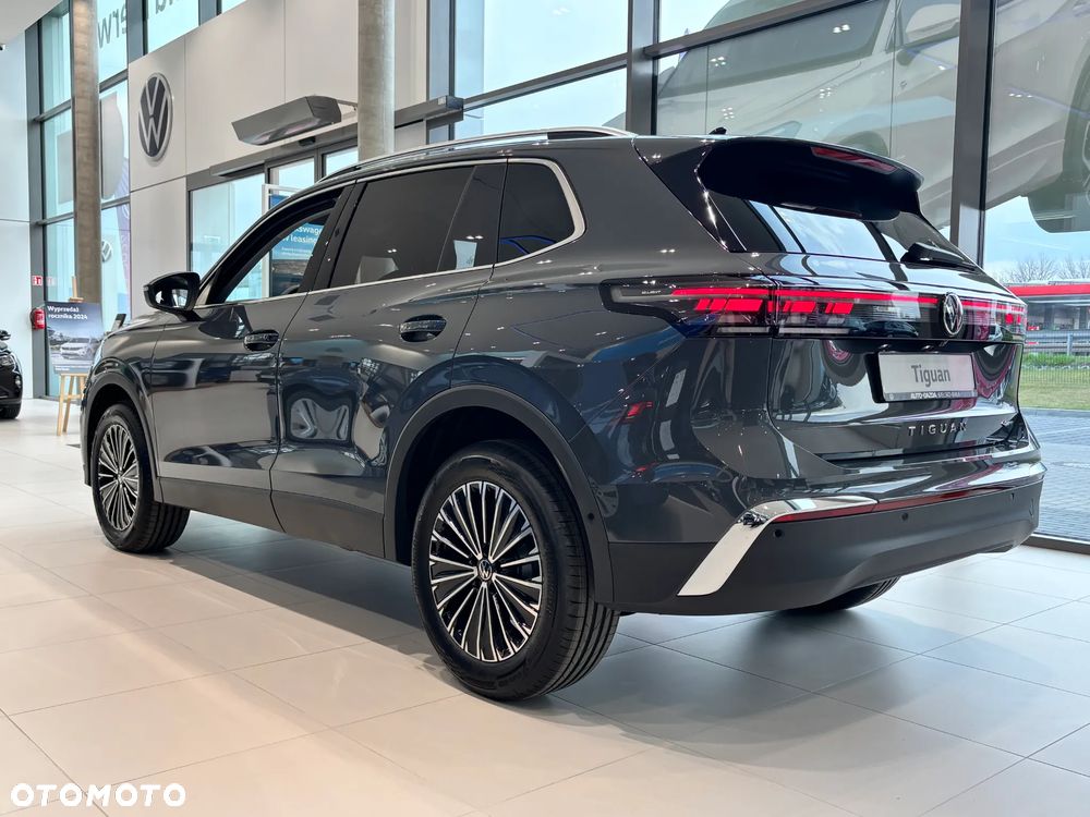 Volkswagen Tiguan 2.0 TSI 4Mot Elegance DSG - 9