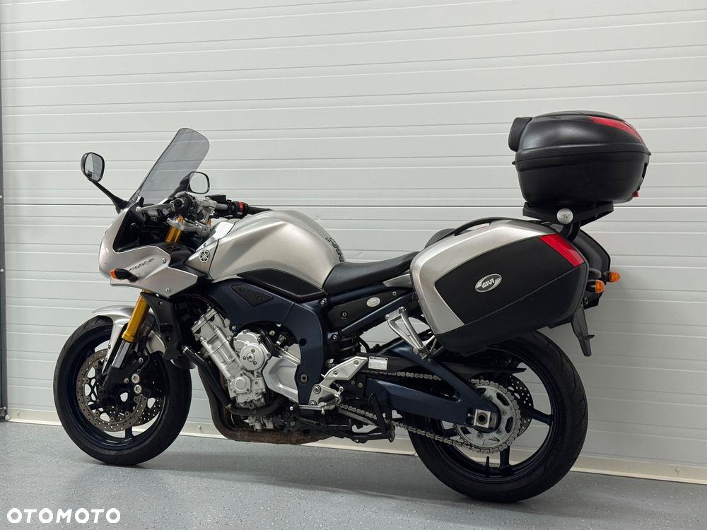 Yamaha FZ - 18