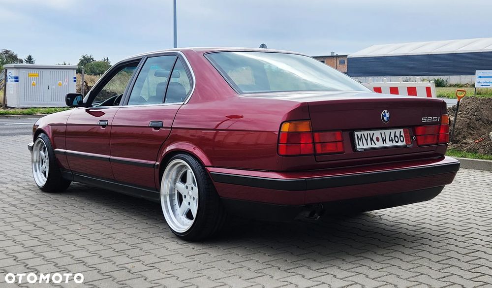 BMW Seria 5 525i - 7