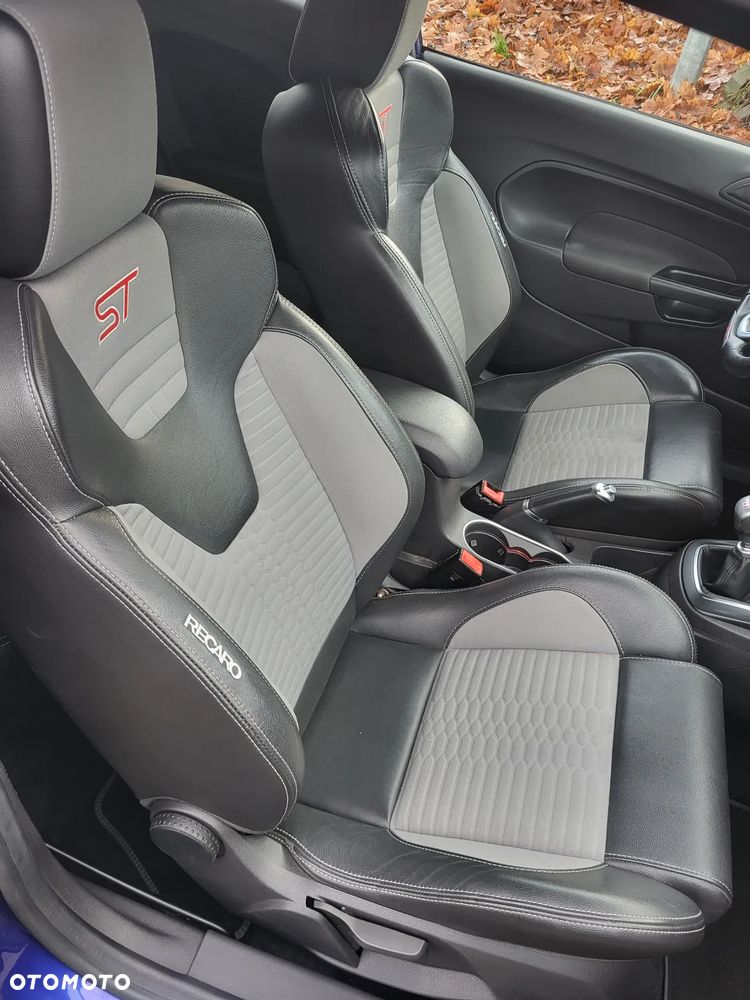 Ford Fiesta 1.6 EcoBoost ST - 13