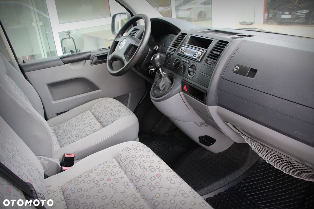 Volkswagen Caravelle L2 - 23
