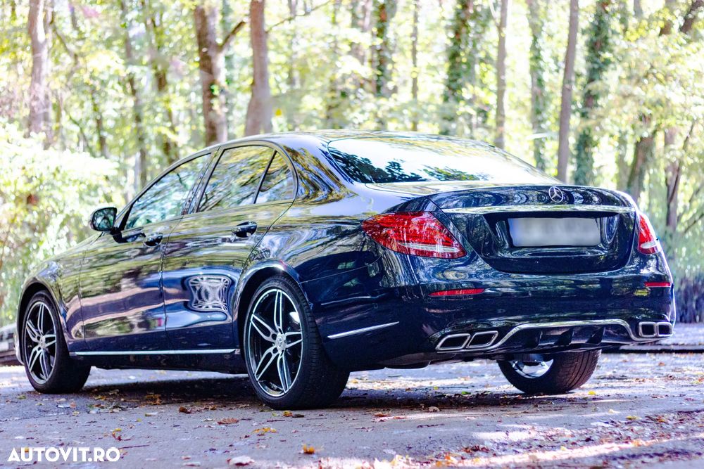 Mercedes-Benz E 220 d T-Modell 4MATIC Aut. - 4