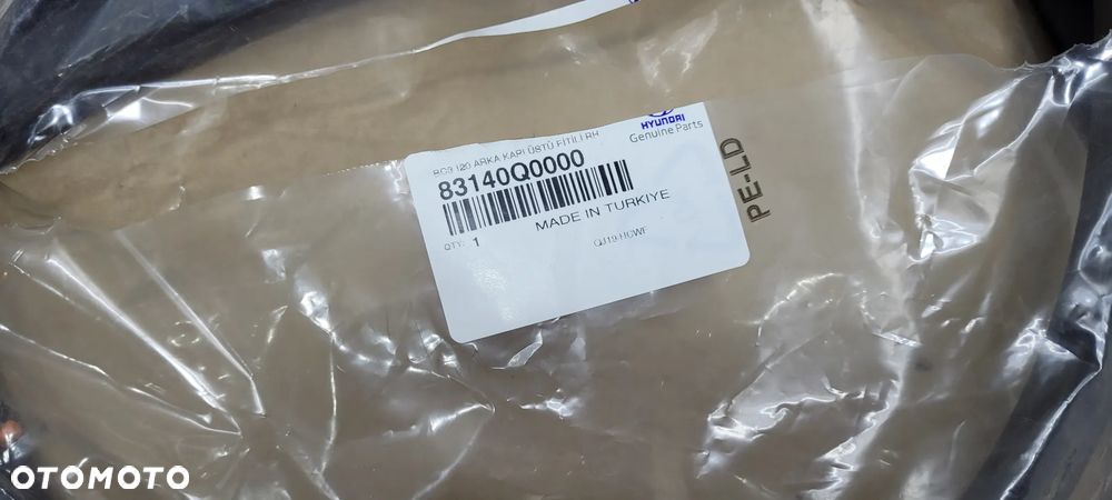 HYUNDAI I20 20-23 USZCZELKA DRZWI TYŁ TYLNIA PRAWA NOWA - 2