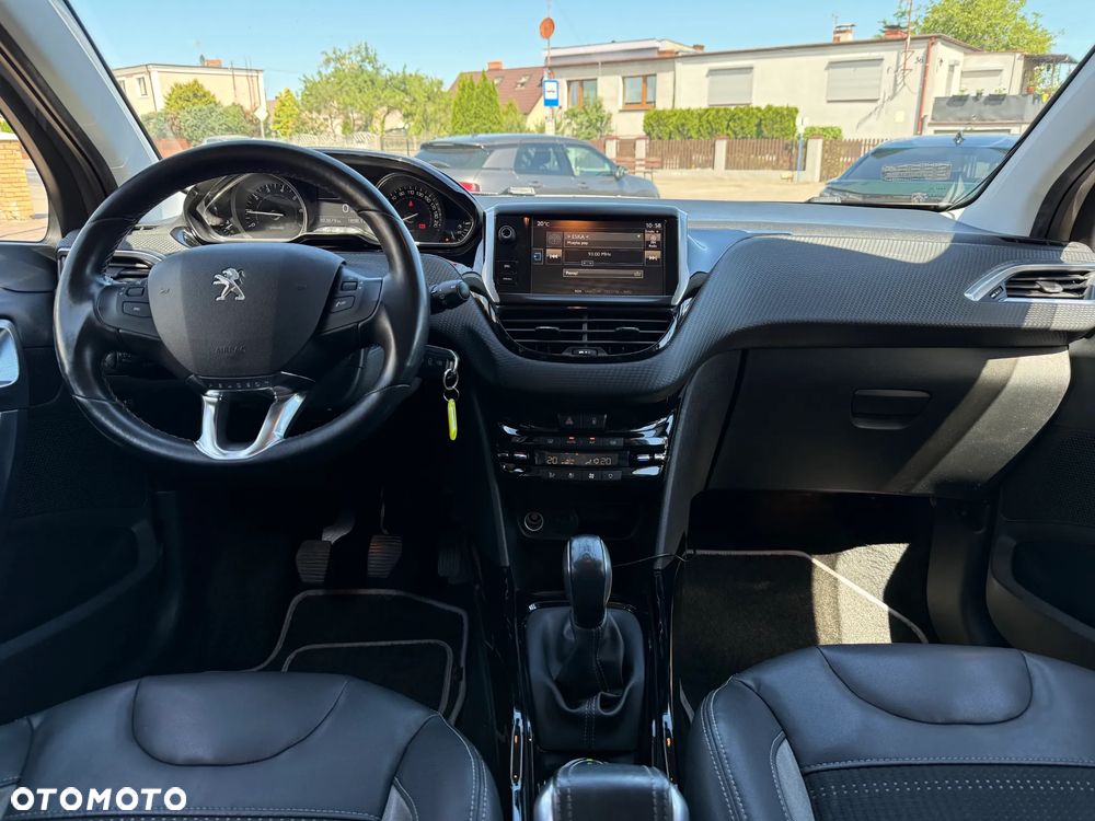 Peugeot 2008 PureTech 82 Allure - 30