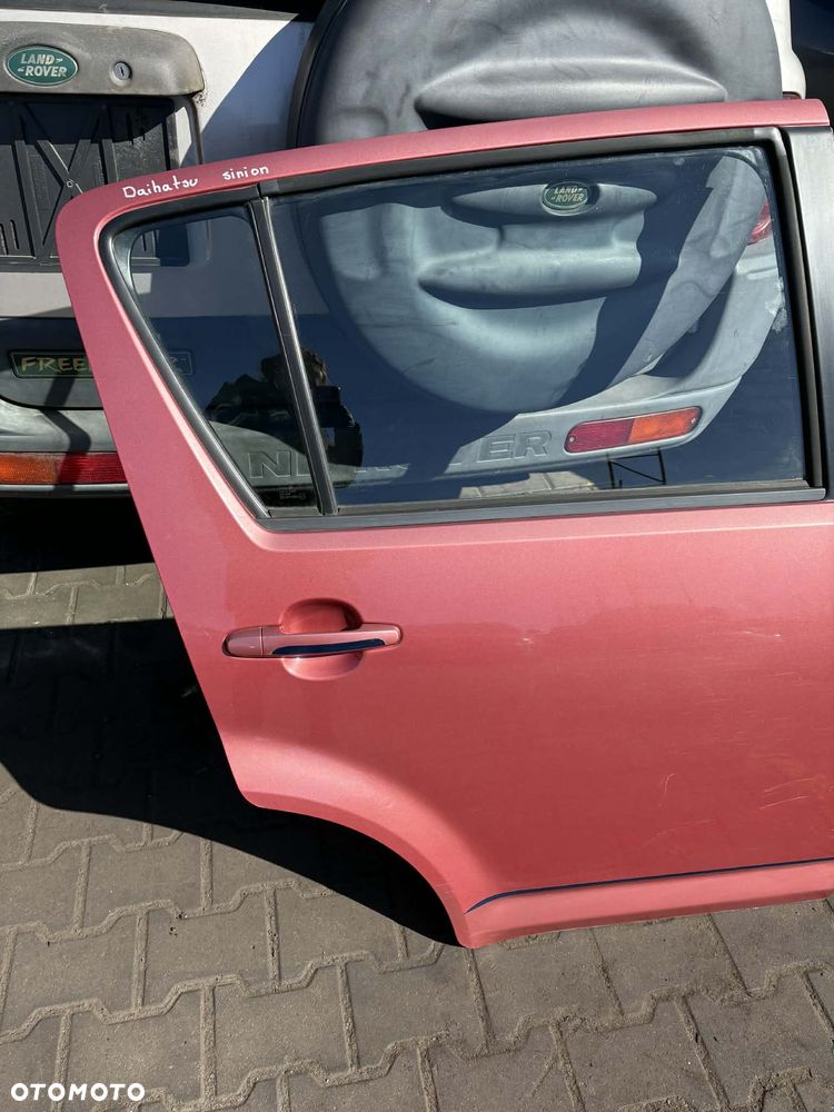 DRZWI DAIHATSU SIRION II - 6