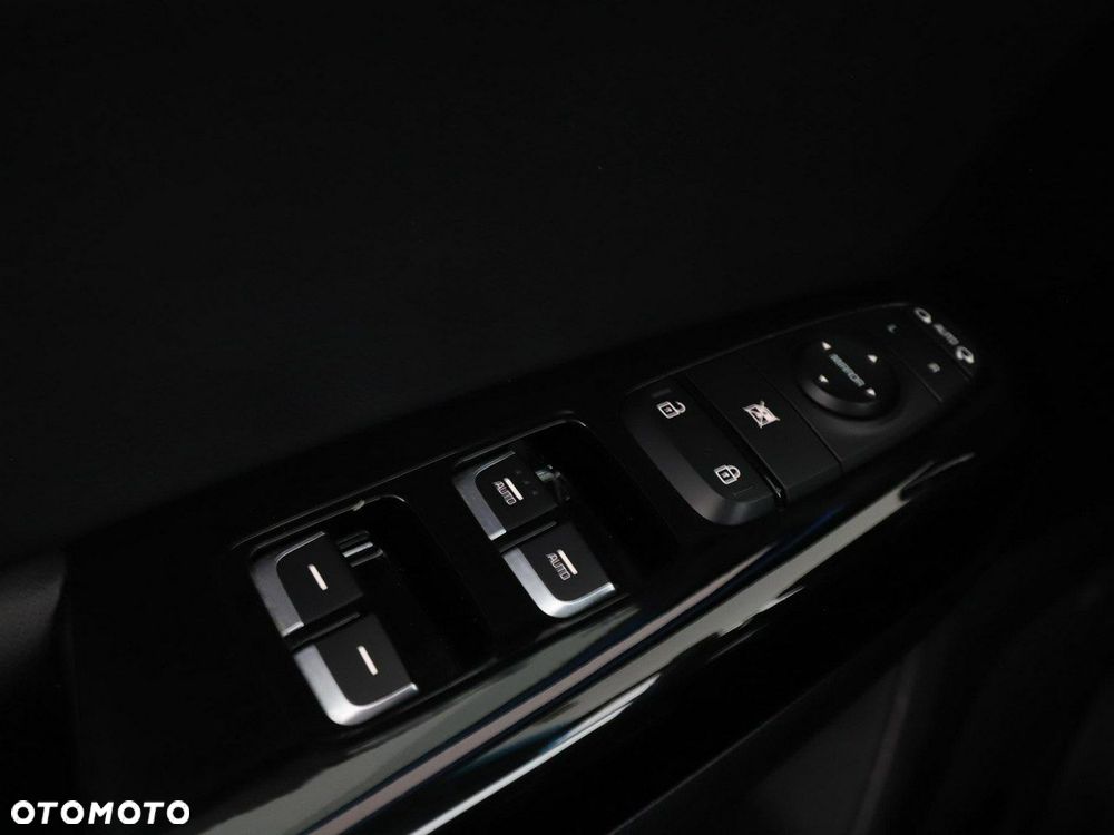 Kia Sportage 1.6 T-GDI AWD DCT GT LINE - 39