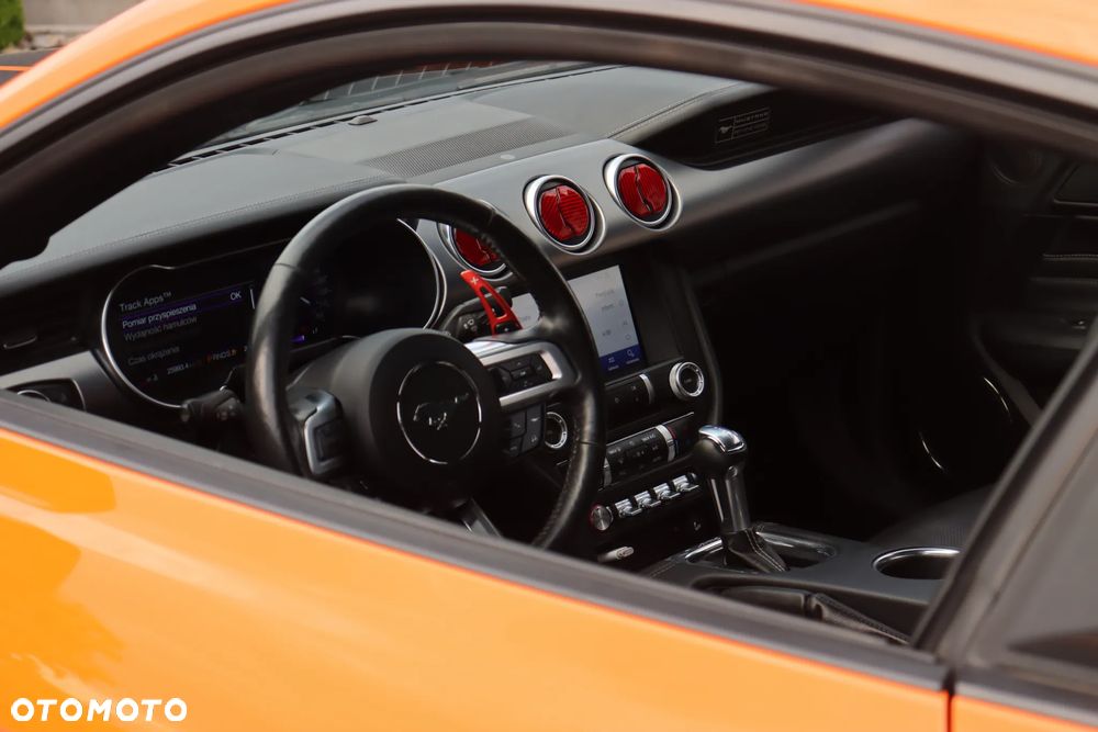 Ford Mustang 5.0 V8 GT - 28