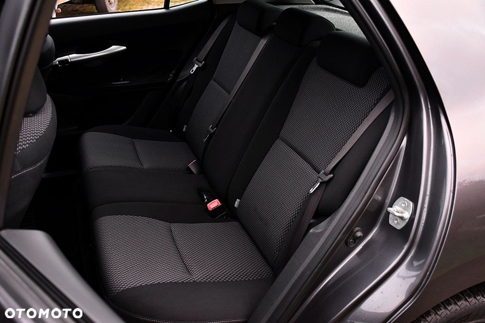 Toyota Auris 1.6 Edition - 32