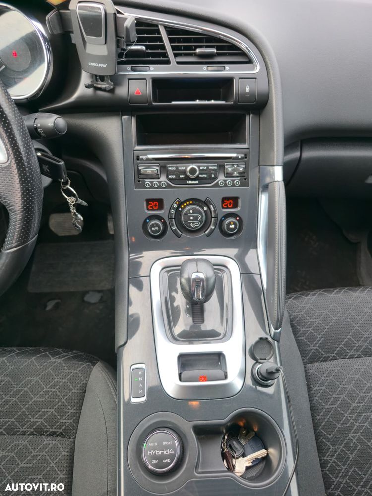 Peugeot 3008 HYbrid4 2.0 HDI FAP BMP - 4