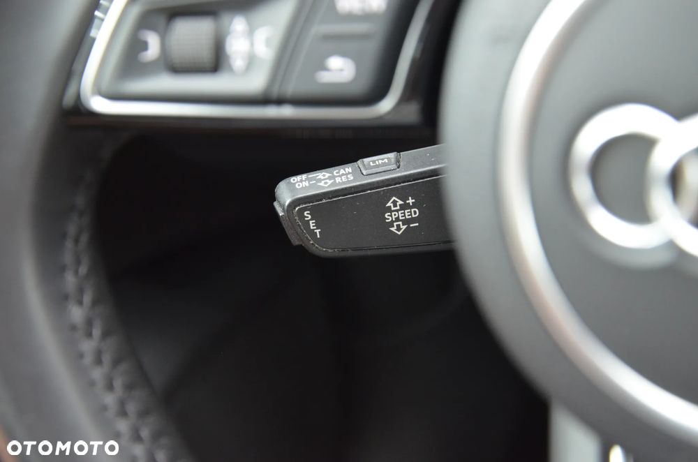 Audi A4 Avant 35 TDI S tronic - 19