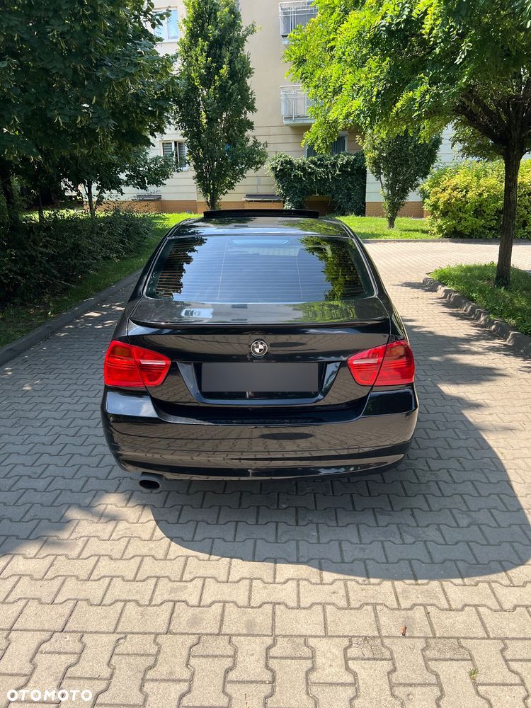 BMW Seria 3 318i - 13