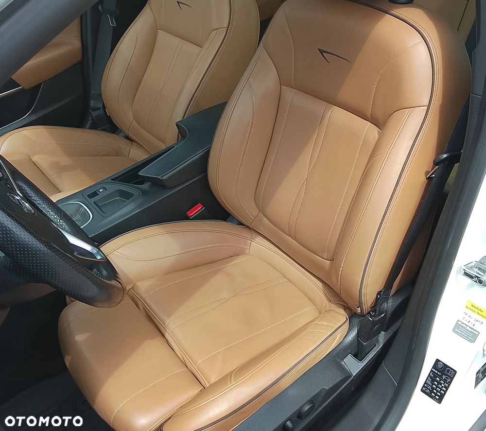 Opel Insignia 1.4 T Cosmo S&S - 12
