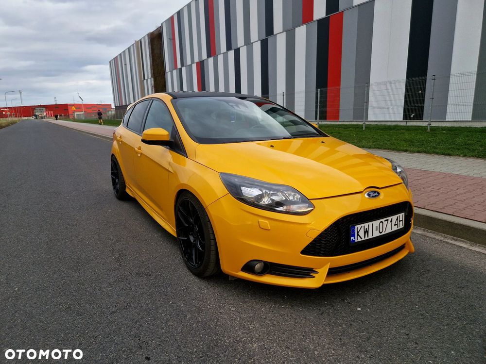 Ford Focus - 1