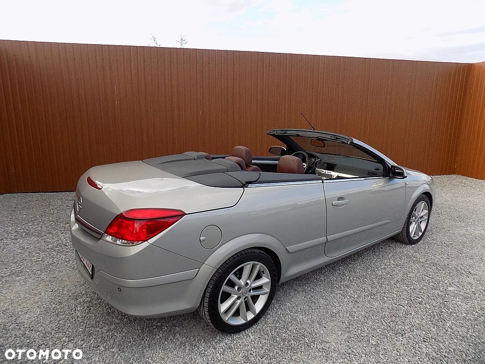 Opel Astra 1.6 Cosmo - 4