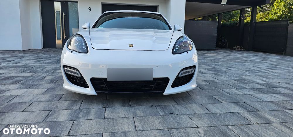 Porsche Panamera Turbo - 20