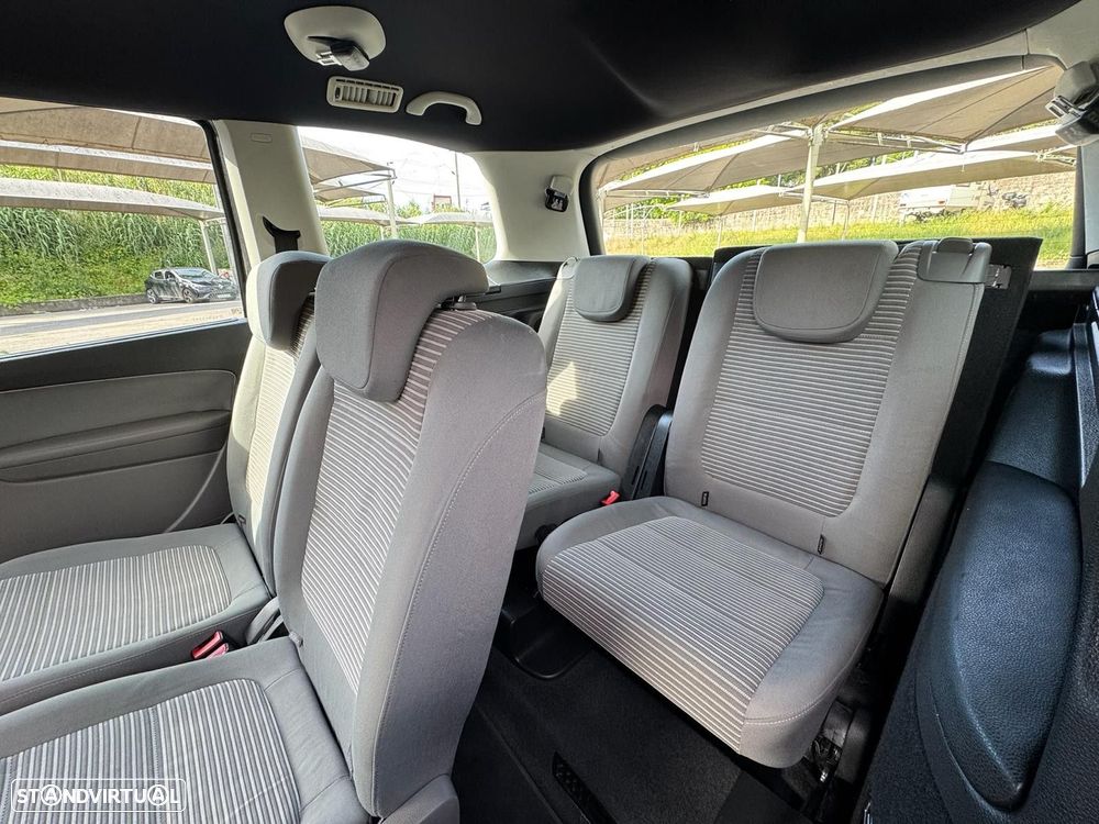 VW Sharan 2.0 TDI Confortline - 23