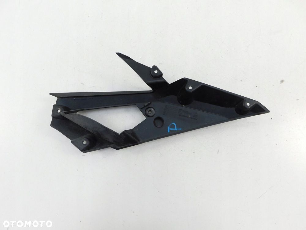 APRILIA SR GT 125 200 WYPEŁNIENIE PRAWE - 7