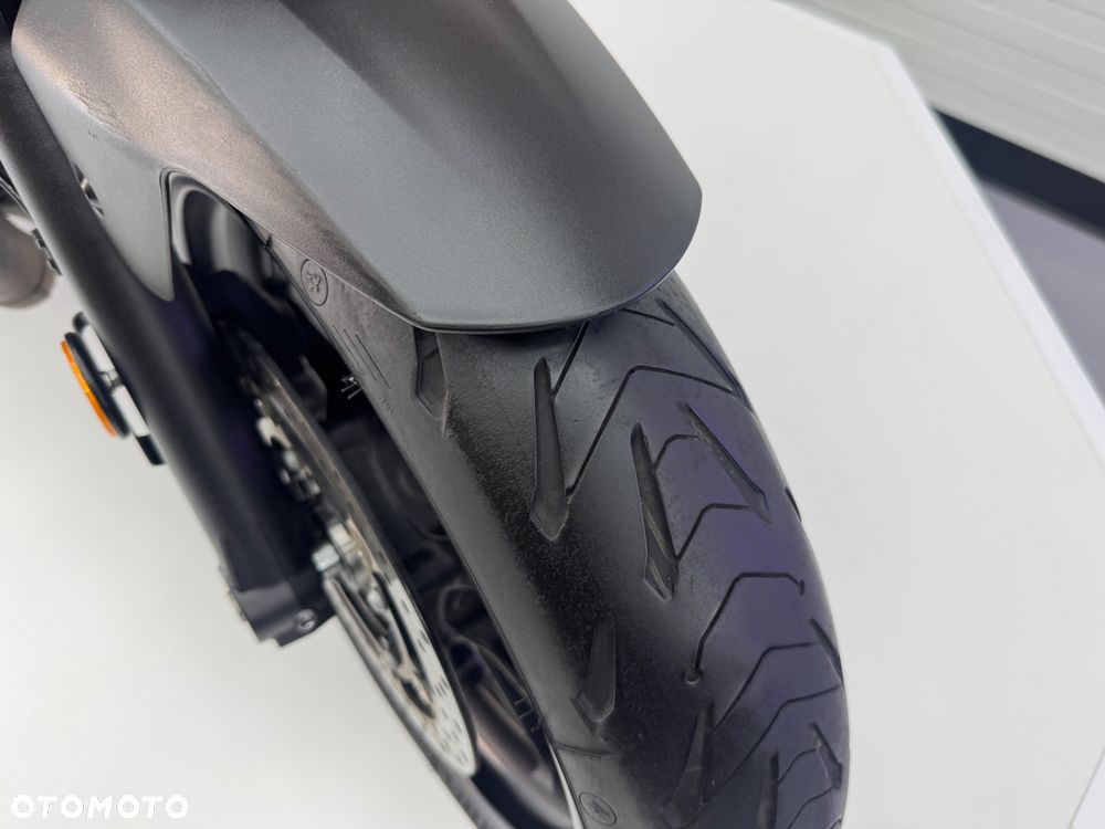 Yamaha MT - 22
