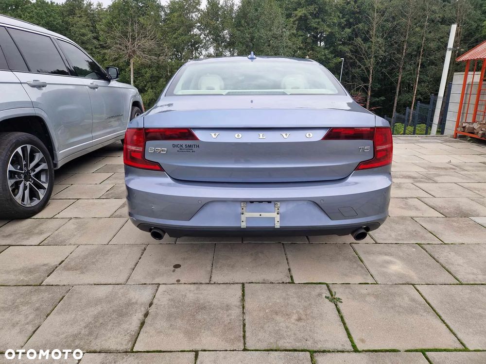 Volvo S90 T5 Momentum - 11