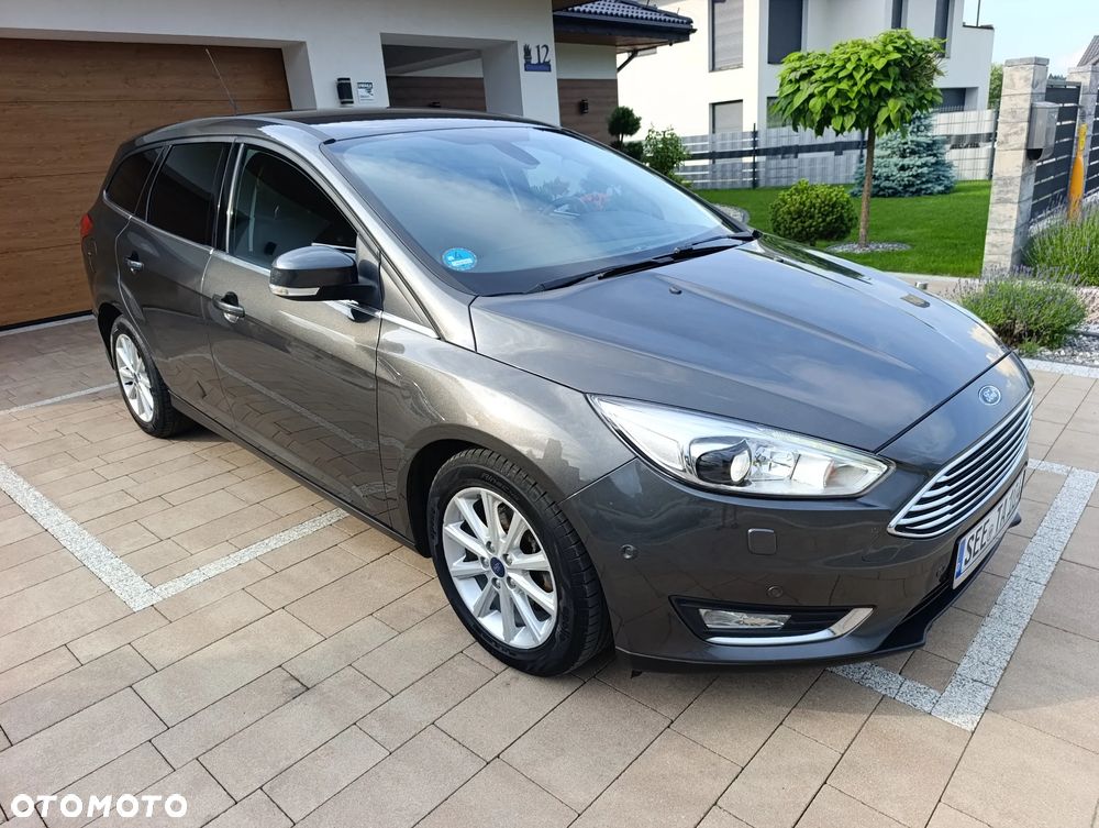 Ford Focus 1.0 EcoBoost Titanium - 24