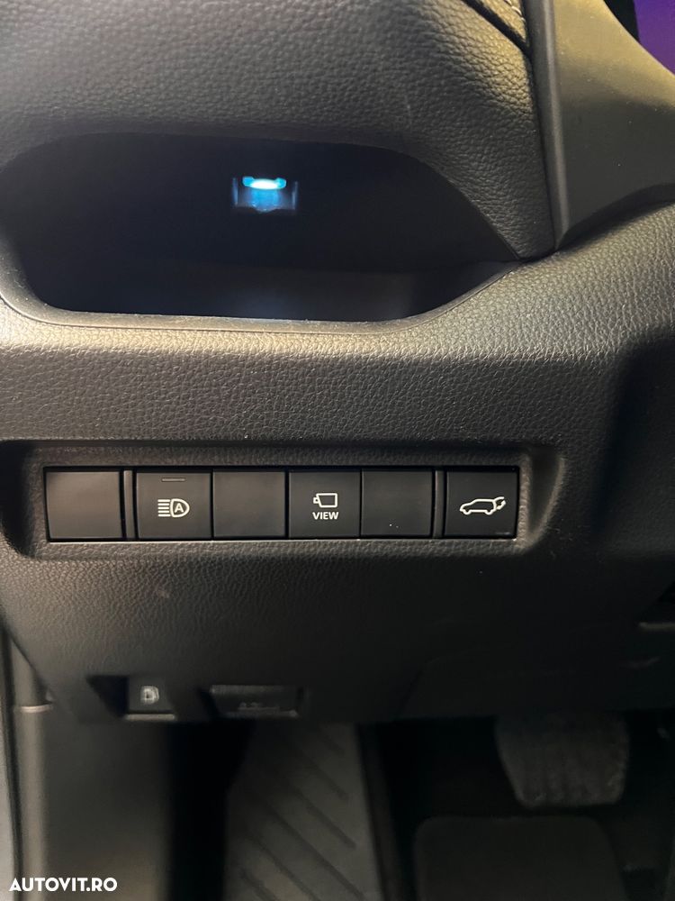 Toyota RAV4 2.5 Hybrid VVT-iE 4x4 Luxury - 31