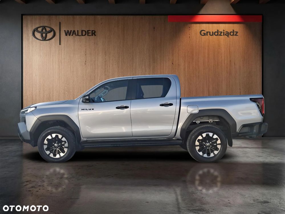Toyota Hilux - 2
