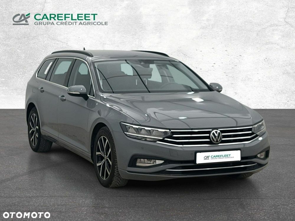 Volkswagen Passat - 4