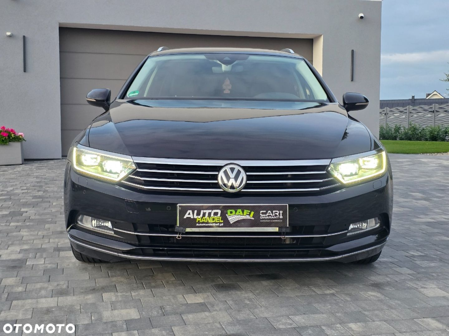 Volkswagen Passat - 9