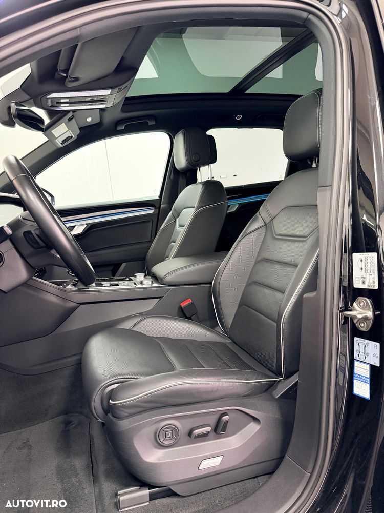 Volkswagen Touareg V6 e-Hybrid OPF 4Motion Aut. Elegance FINAL EDITION - 14