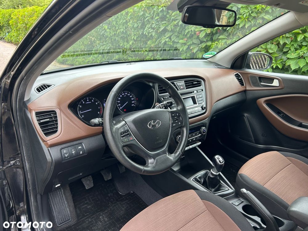 Hyundai i20 1.4 Trend - 23