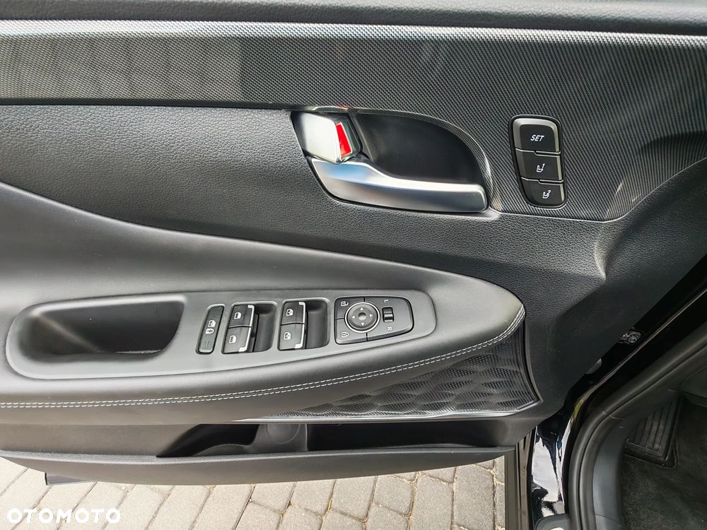 Hyundai Santa Fe - 16