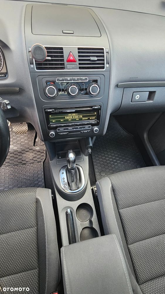 Volkswagen Touran 1.4 TSI Comfortline DSG - 22