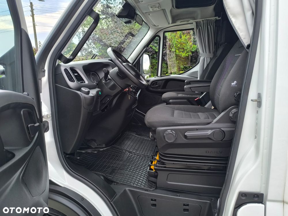 Iveco Daily 70C18 Sypialnia 2 Łóżka, WINDA!, 15 Palet, 2x Firana + Zsuwany Dach! - 19