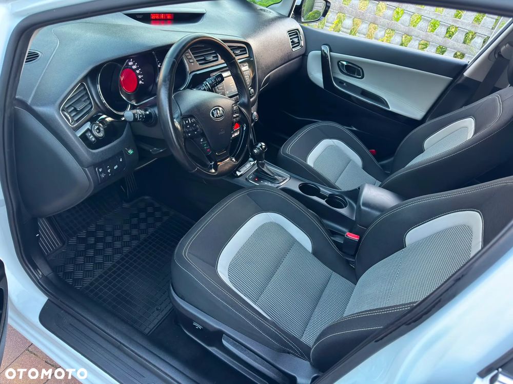 Kia Ceed - 6