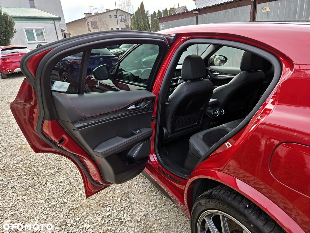 Alfa Romeo Stelvio 2.9 V6 Bi-Turbo Quadrifoglio Q4 - 24