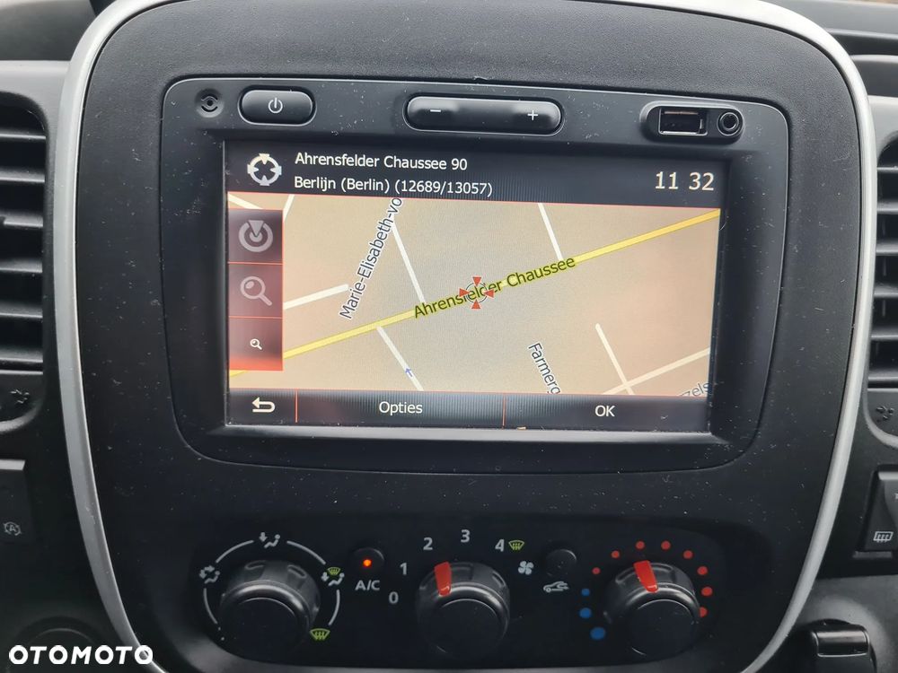 Renault TRAFIC - 23