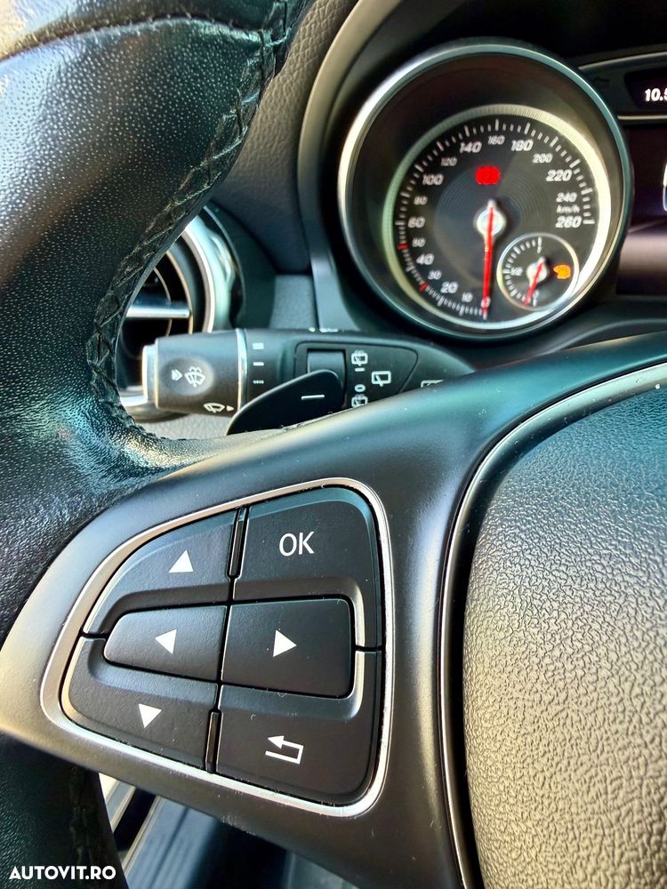 Mercedes-Benz GLA 220 d 4MATIC Aut. - 19