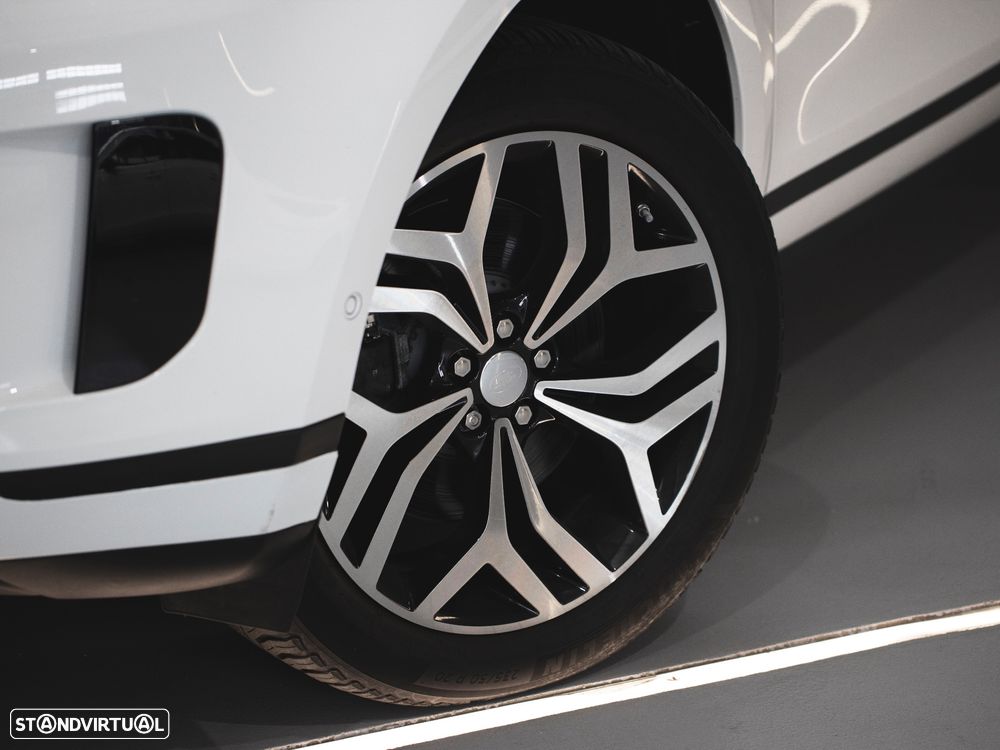 Land Rover Range Rover Evoque P300e SE - 9