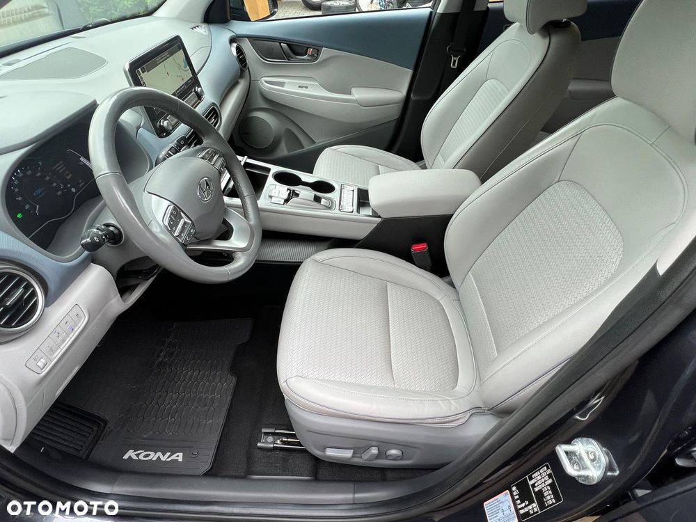 Hyundai Kona 64kWh Platinum - 26