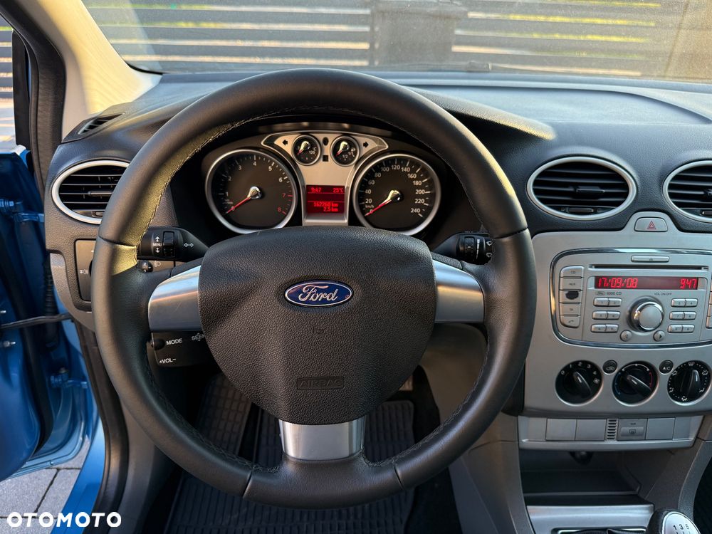 Ford Focus 1.6 16V Style - 5