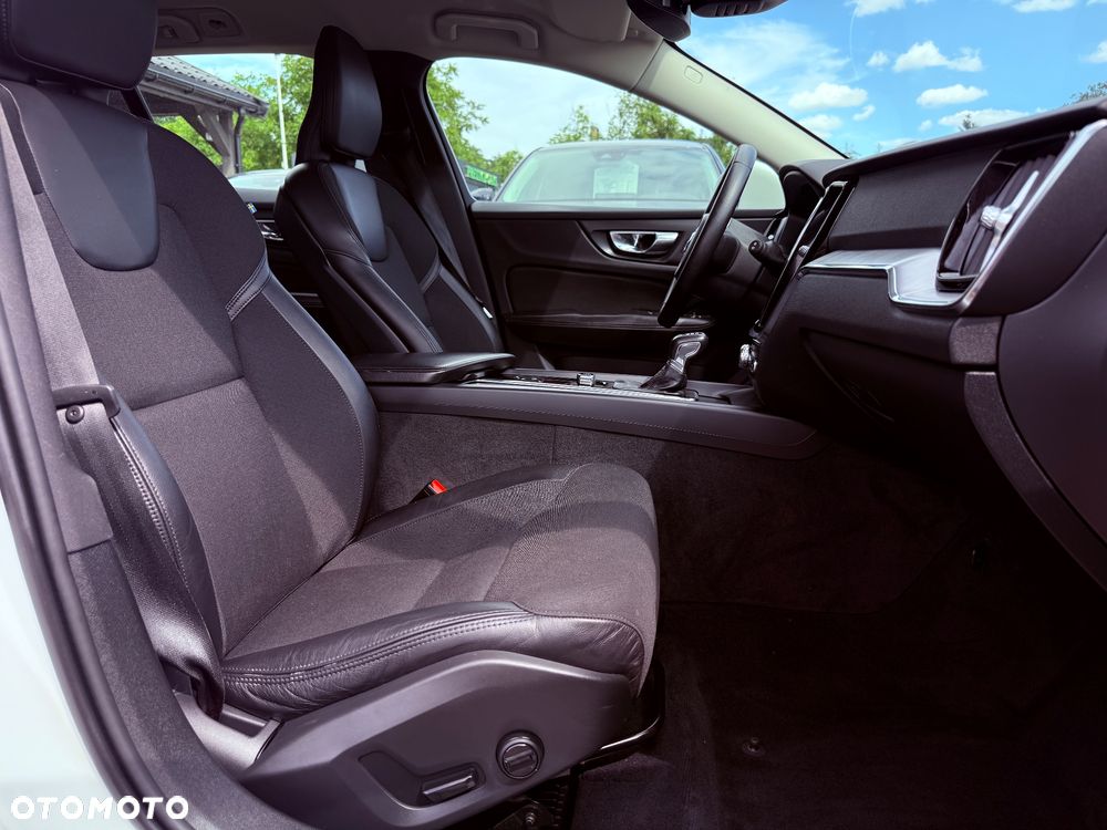 Volvo V60 D3 Geartronic Momentum Pro - 6