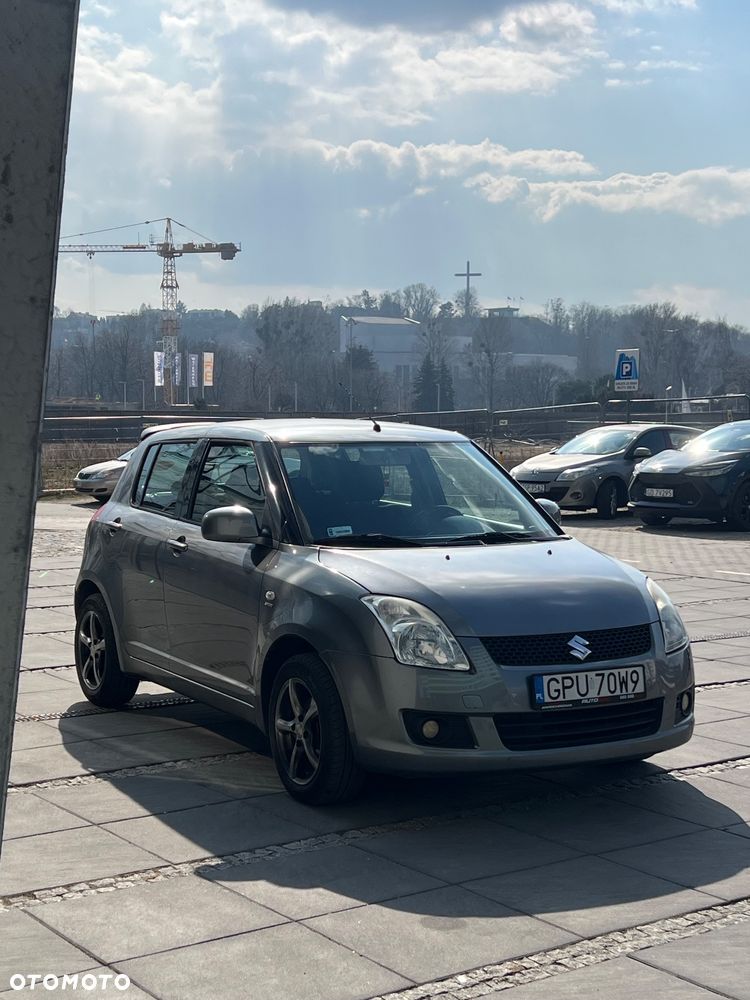 Suzuki Swift 1.3 Comfort - 2